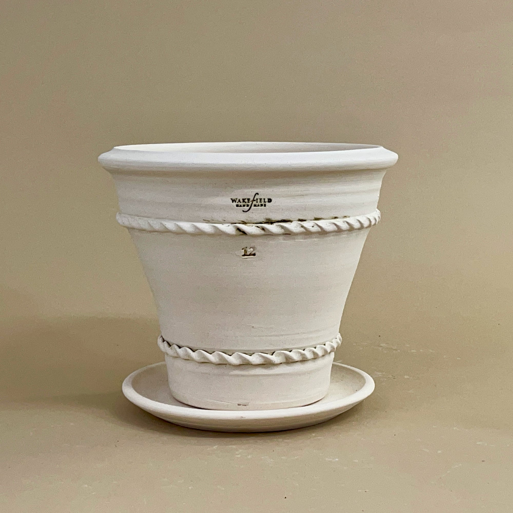 Tuscan Pastry Pot With Saucer
