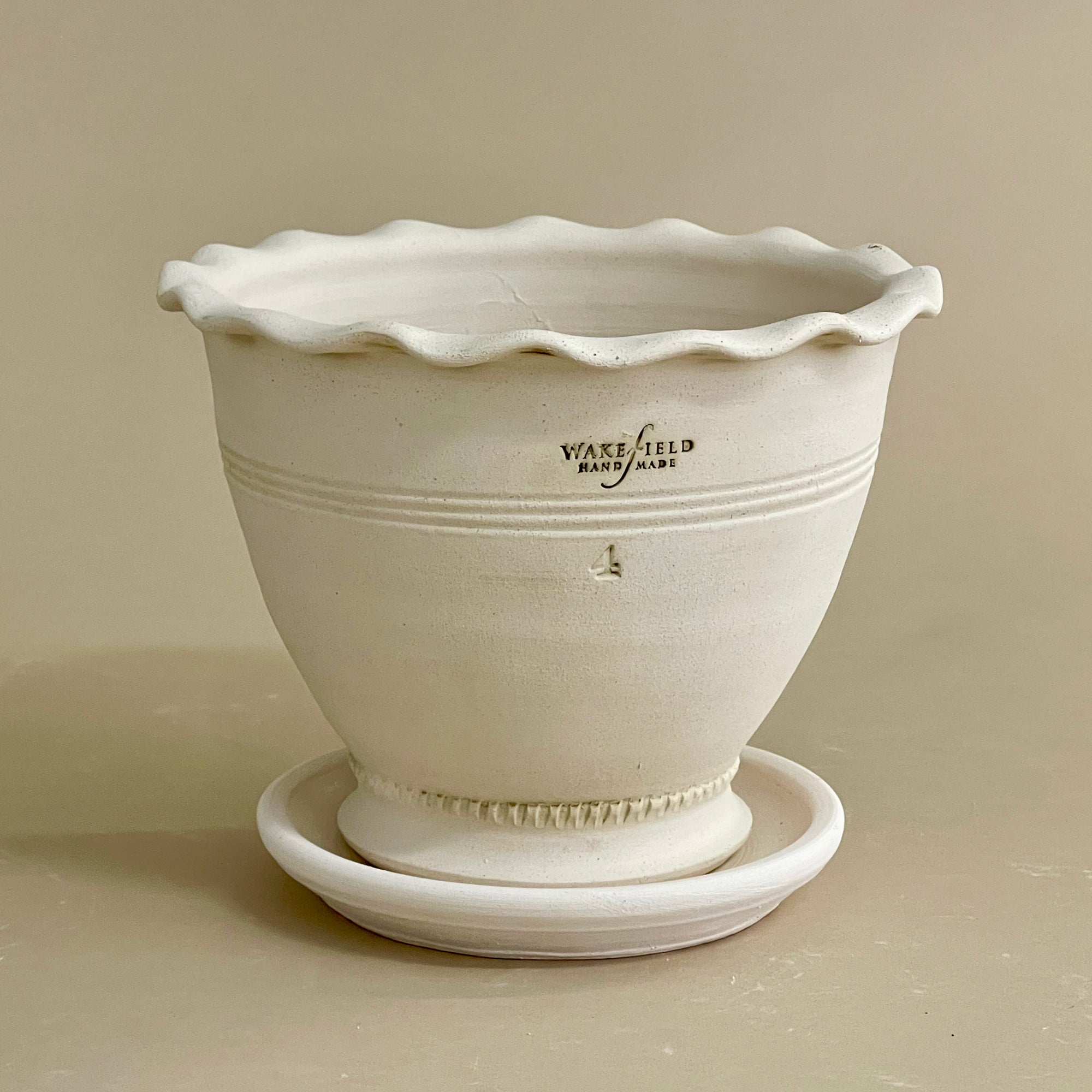 Klais Bowl with Ornamented Rim and Pedestal Foot, with Saucer