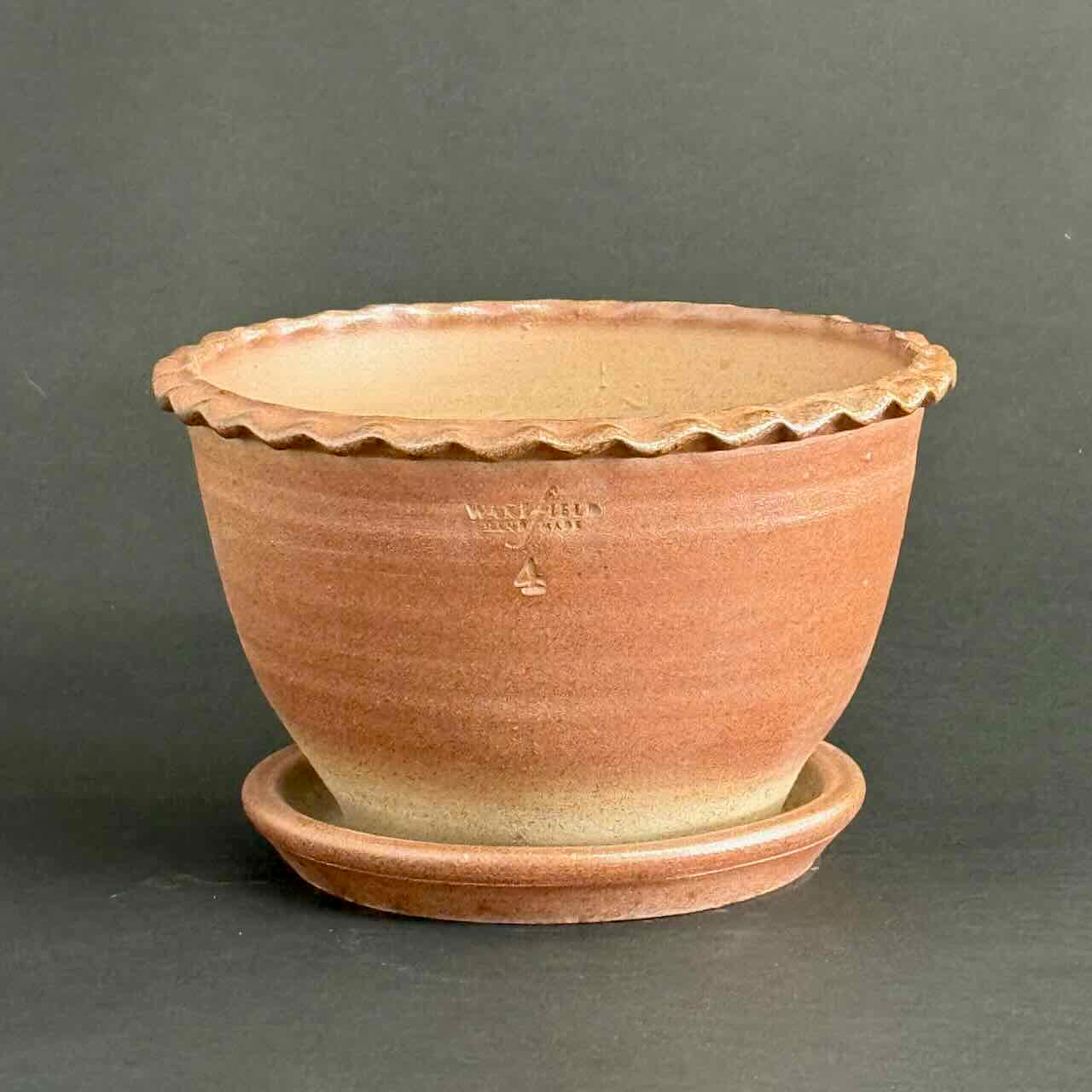 Soda Fired #4 Piecrust Rim Paperwhite Pot with Separate Saucer, Natural Soda