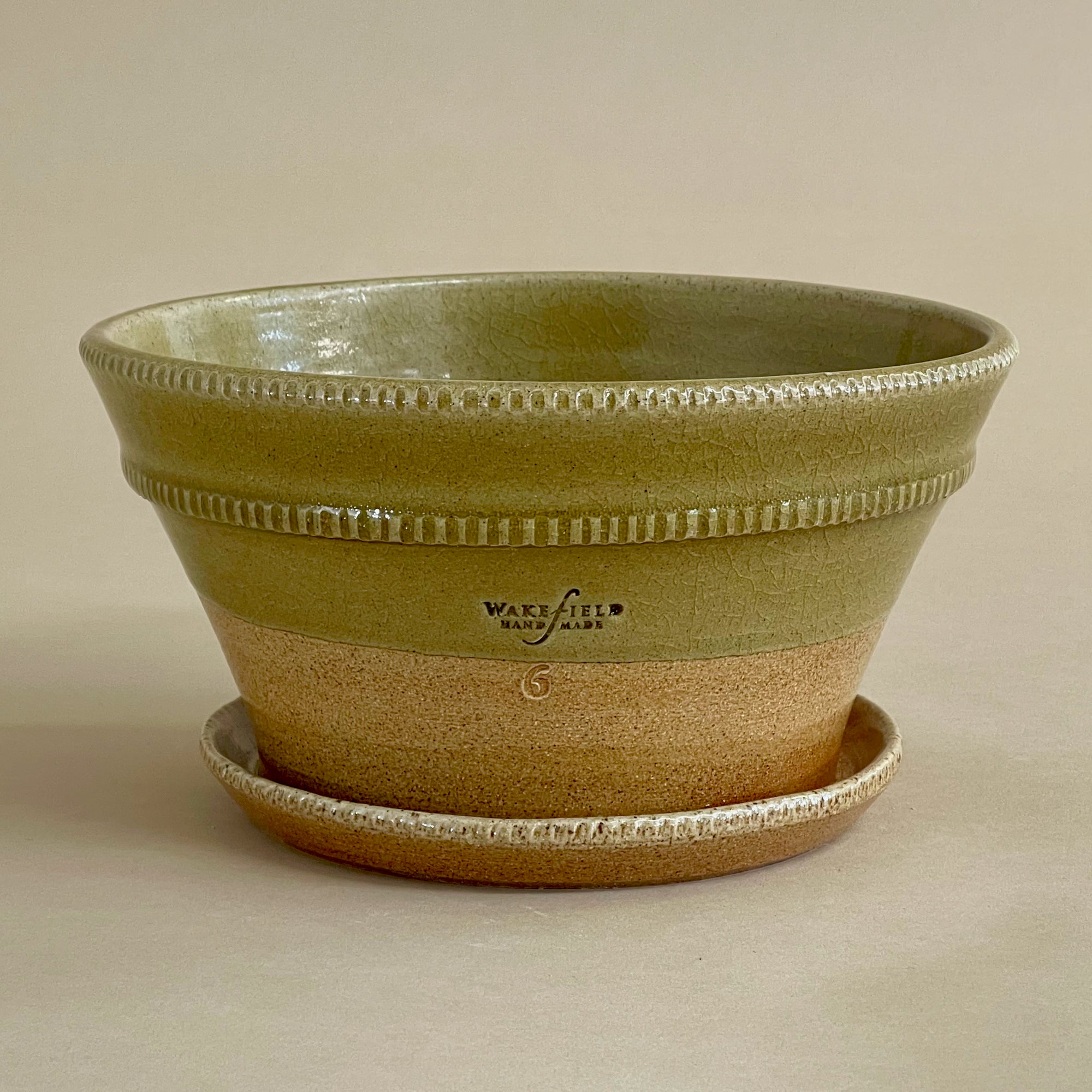 Shenandoah Flower Pot with Attached Saucer