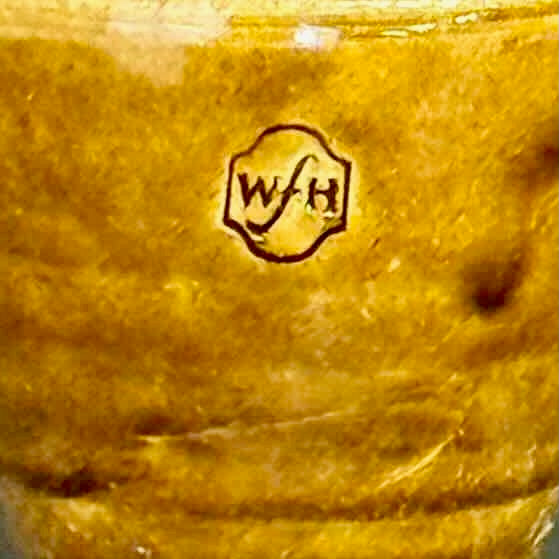 Glazed Fluted Amaryllis Pot with Attached Saucer