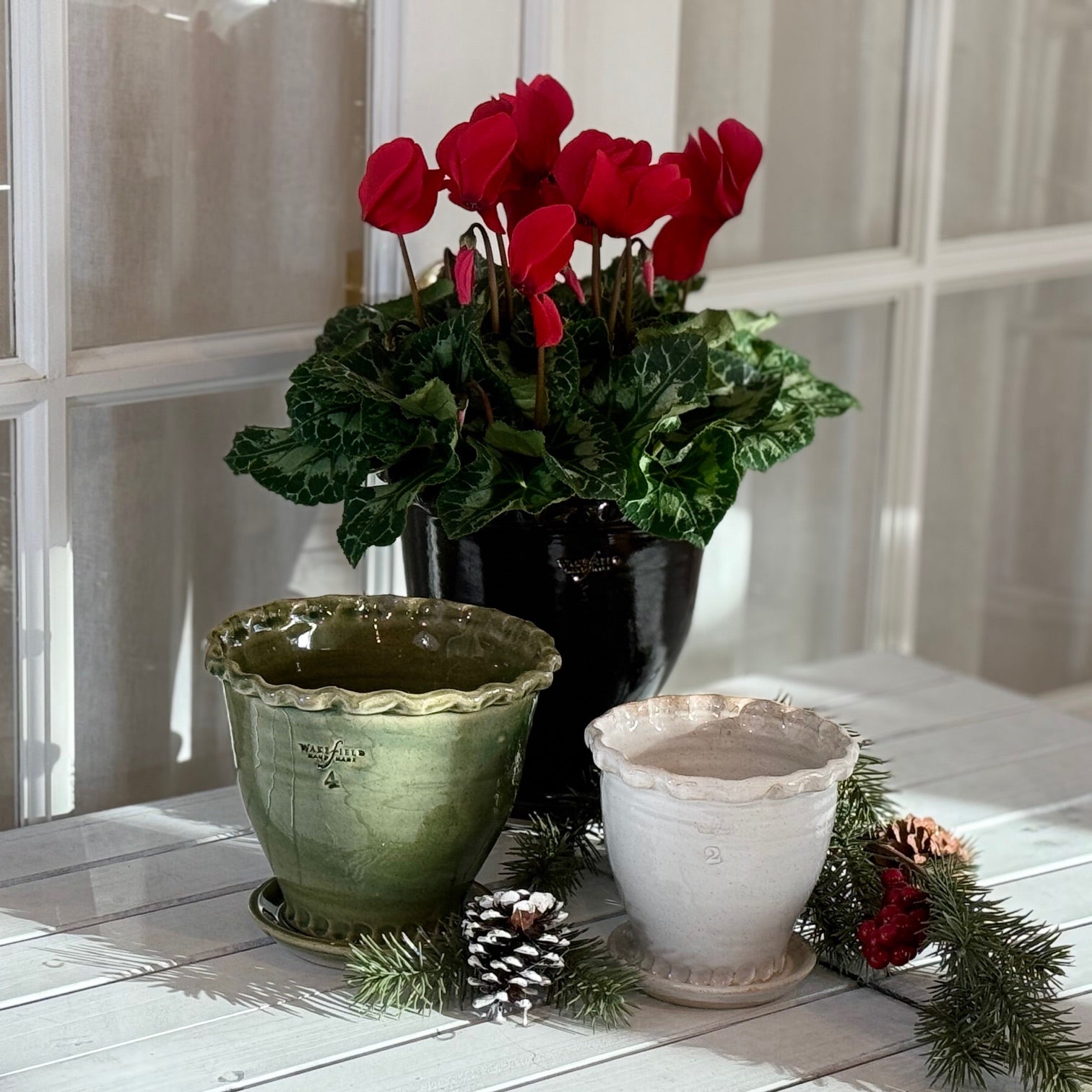 Glazed Brandywine Ruffled Rim with Attached Saucer - Wakefield