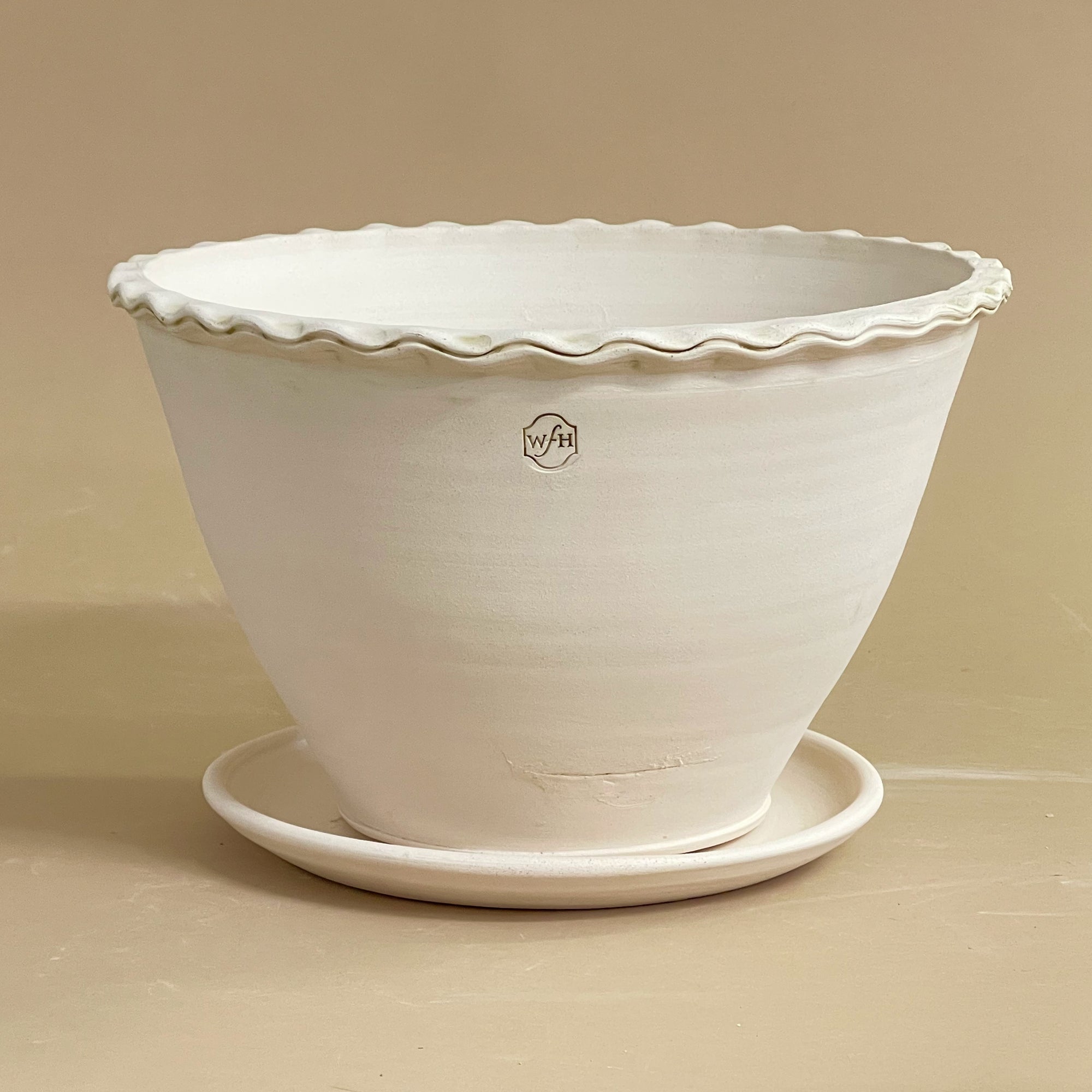 Pastry Rim Bowl with Saucer